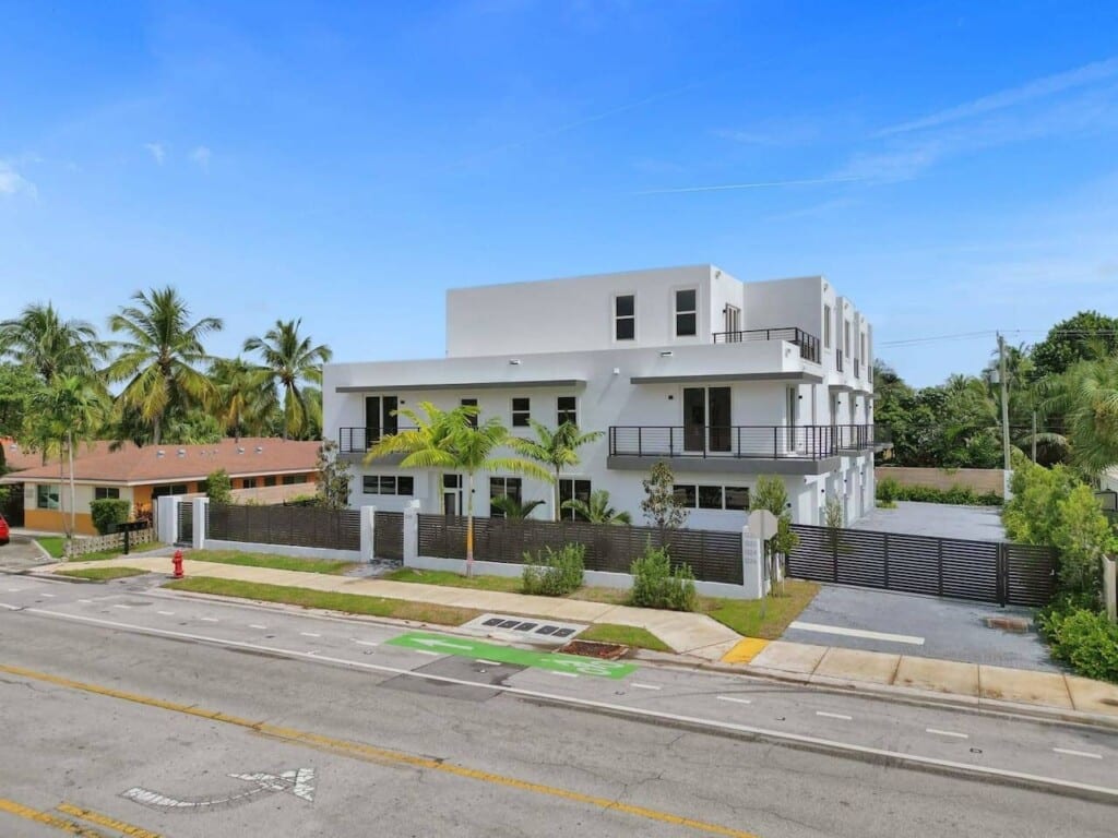 New Fort Lauderdale Townhome with Private Pool