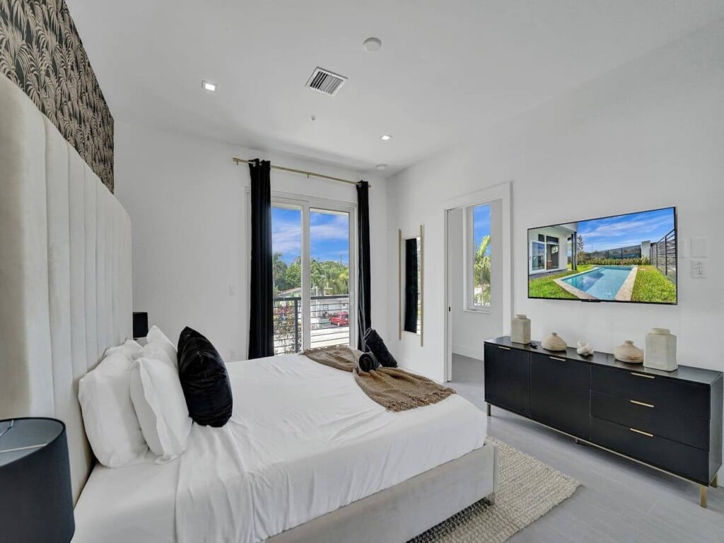 New Fort Lauderdale Townhome with Private Pool