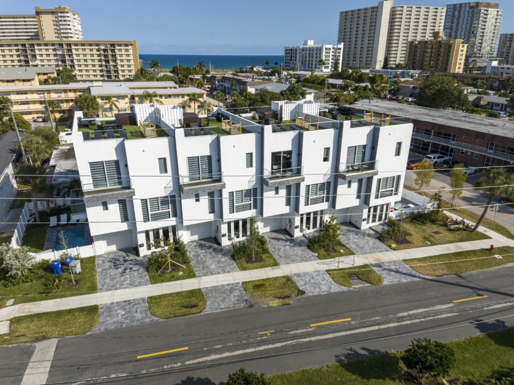 Modern Beach Townhome with Private Pool and Rooftop Hot Tub in Pompano Beach