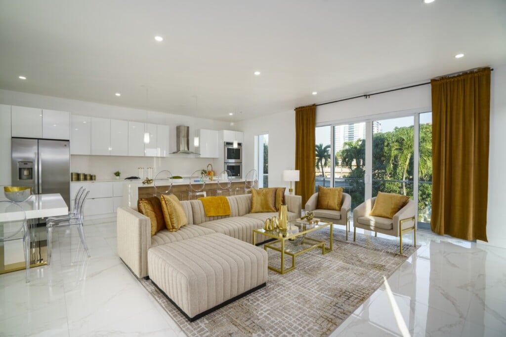 Modern Beach Townhome with Private Pool and Rooftop Hot Tub in Pompano Beach