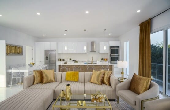 Modern Beach Townhome with Private Pool and Rooftop Hot Tub in Pompano Beach