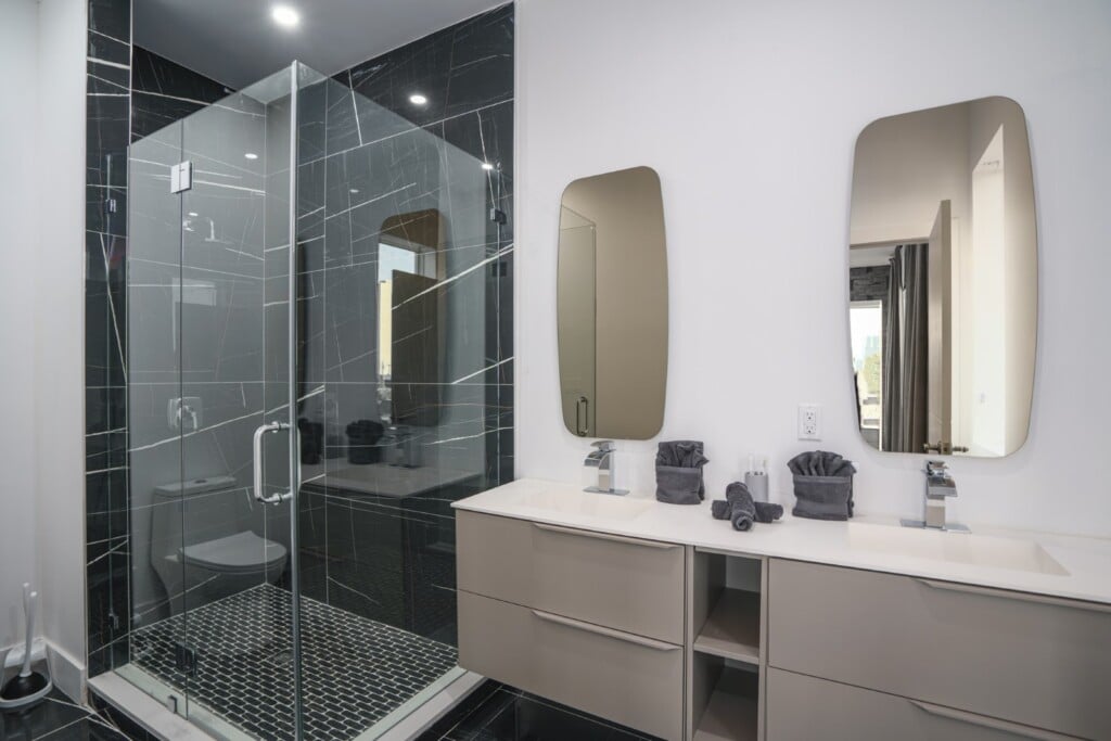 Modern Beach Townhome with Private Pool and Rooftop Hot Tub in Pompano Beach