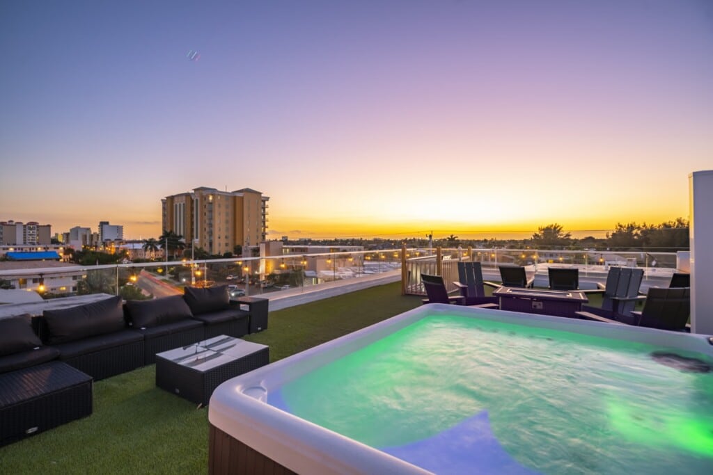 Modern Beach Townhome with Private Pool and Rooftop Hot Tub in Pompano Beach
