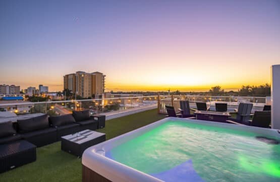 Modern Beach Townhome with Private Pool and Rooftop Hot Tub in Pompano Beach