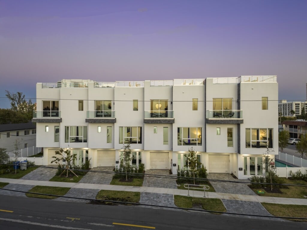 Modern Beach Townhome with Private Pool and Rooftop Hot Tub in Pompano Beach