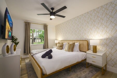 West Palm Beach Villa Heated Pool