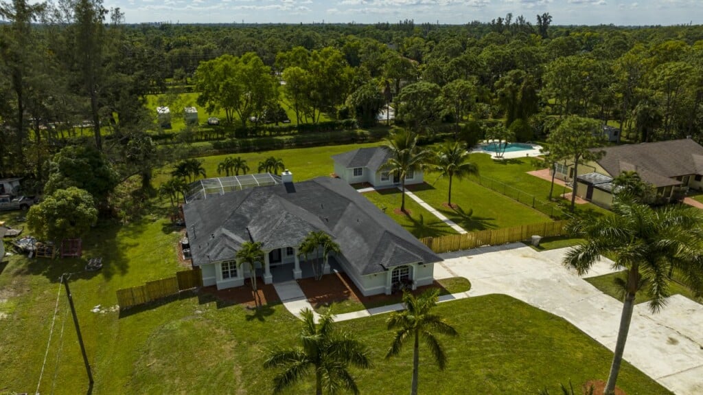 West Palm Beach Villa Heated Pool